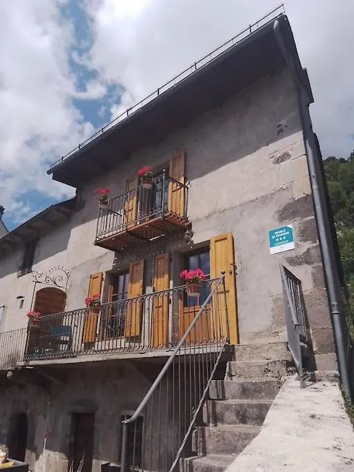 Aux Vallons Melodieux Villa Thiezac 0*,